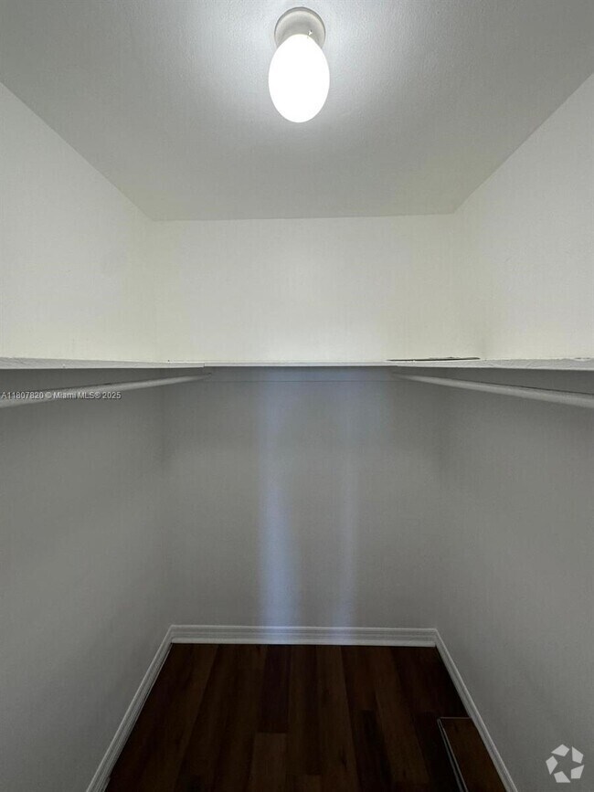 Building Photo - 1200 West Ave Unit 317 Rental