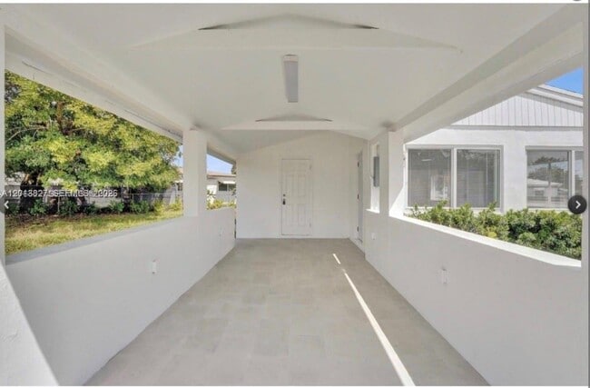 Photo - 4701 N Andrews Ave