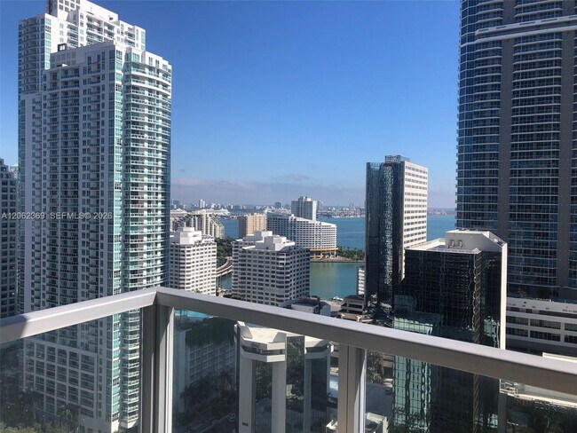 Building Photo - 1050 Brickell Ave Unit 2904