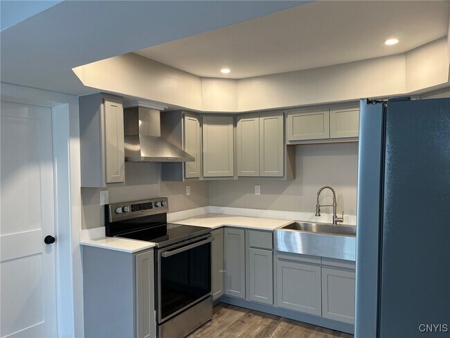 Photo - 110 Edgemere Rd