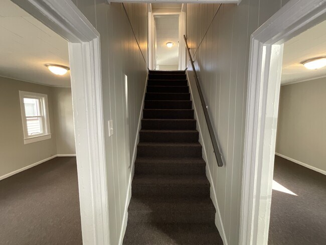 Photo - 21 S Washington St