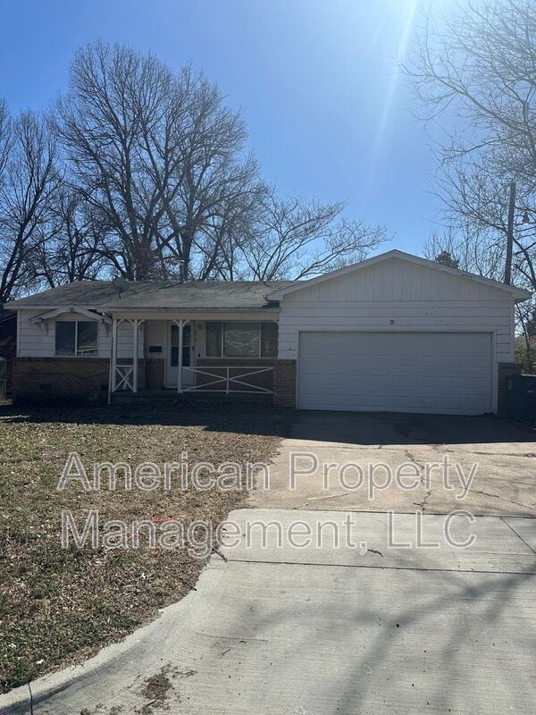 Building Photo - 2014 E 49th St N