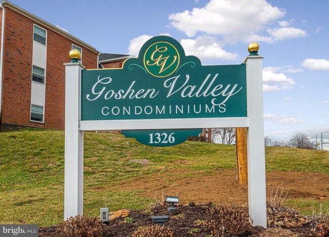 Photo - 1906 Valley Dr Unit 1906