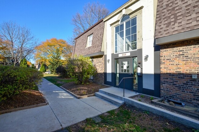 Building Photo - 869 Trace Dr Unit 104