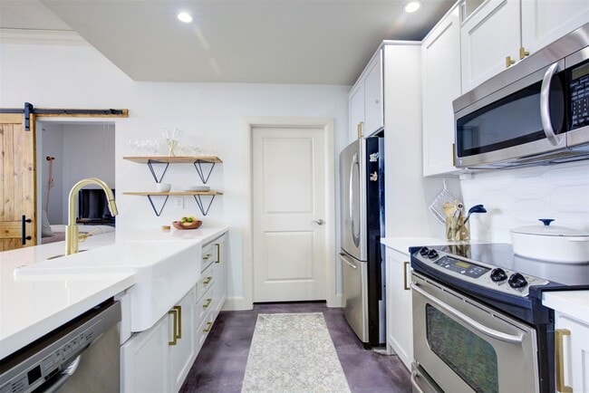 Photo - 1010 Rosine St Unit 43