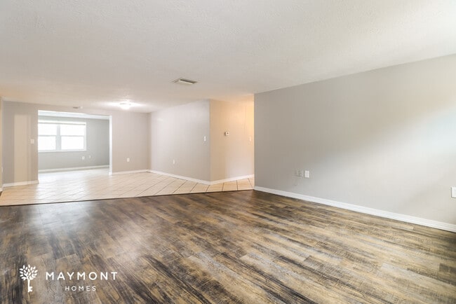 Photo - 15634 Sea Pines Dr