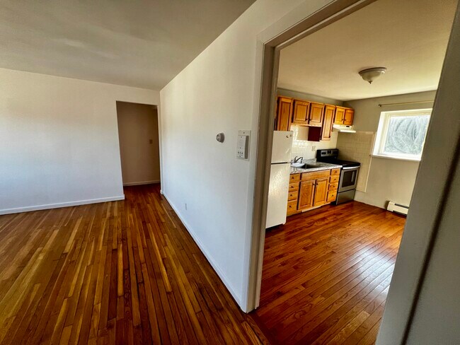 Photo - 671 River St Unit 1L
