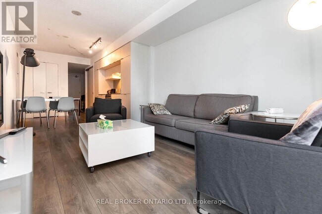 Photo - 159 Dundas St E Unit 606