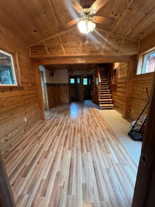 Photo - Nestled in Basin