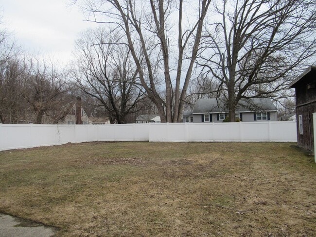 Photo - Dracut Beautiful 5 Bedroom Apartment Ready for Occupancy!!