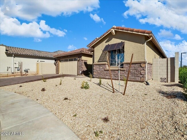 Photo - 5863 N 86th Ln