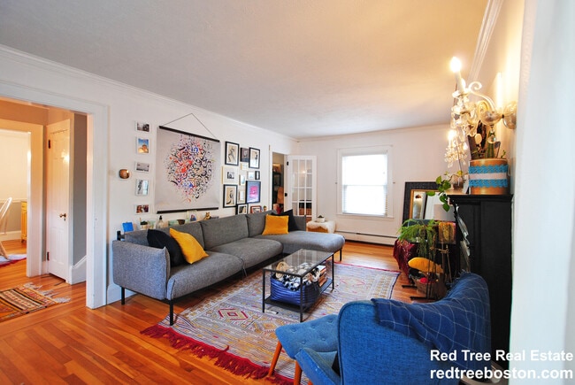 Photo - 841 Fellsway W