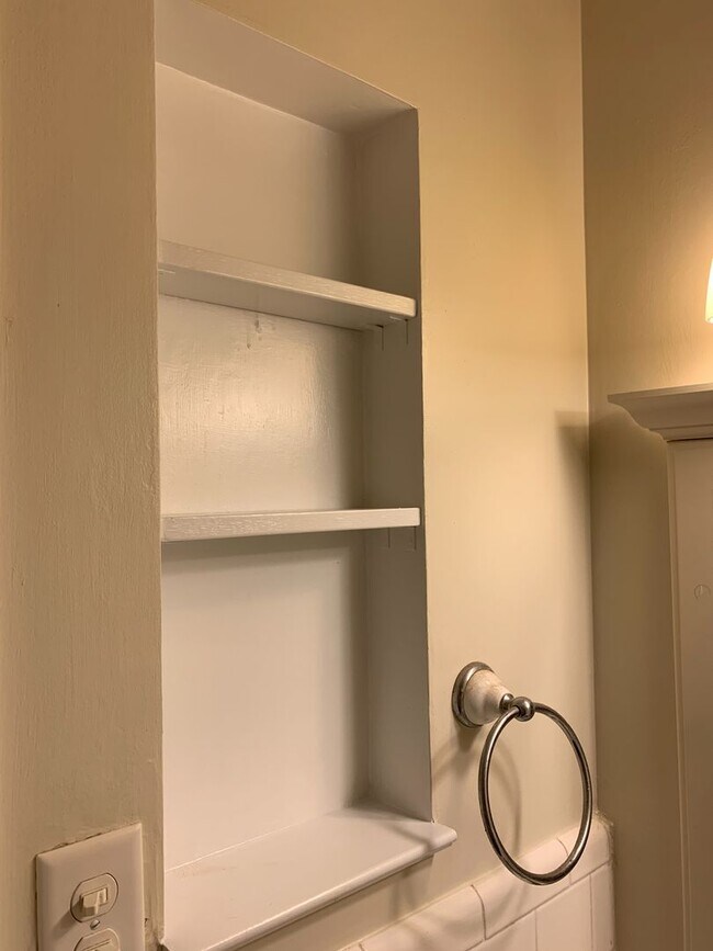 Photo - 1000 College Station Rd