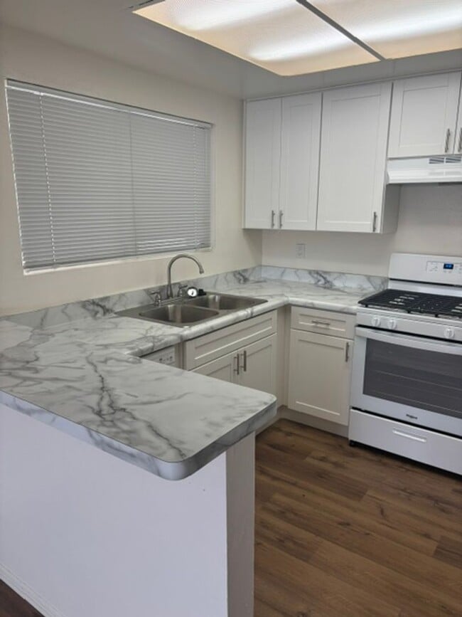 Photo - Del Ciervo Apartments Unit 13