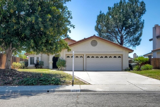 Building Photo - Escondido Beautiful Single Level Home w/3 Car and Solar