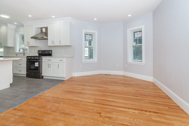 Photo - 37 Sudan St Unit 1