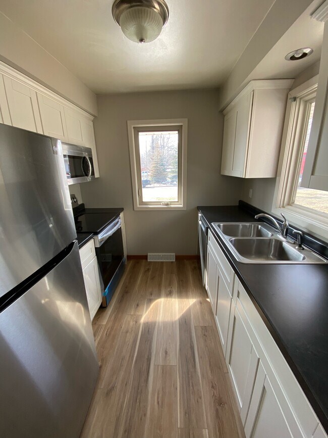 Cocina - 3507 Aquila Ave S Unidad 3507 Aquila Ave S