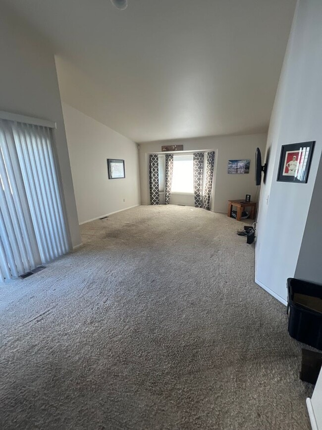 Photo - Adorable Westend Town Home