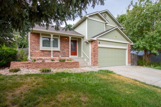 Photo - 2124 Stuart St