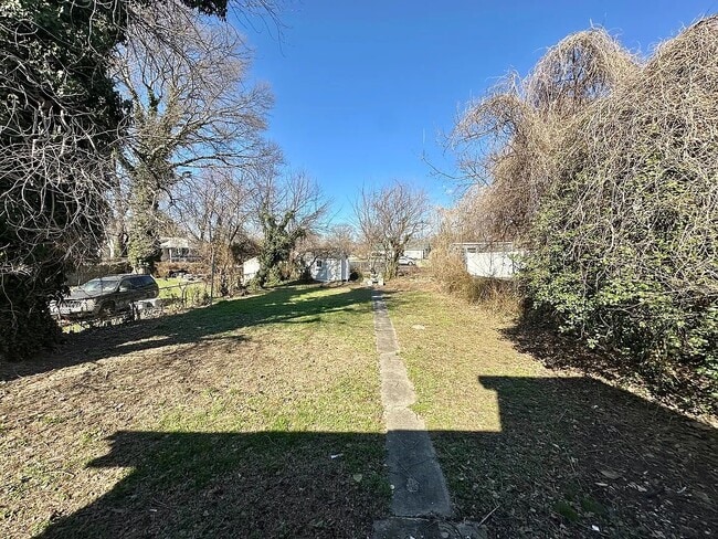 Photo - 8 Main St