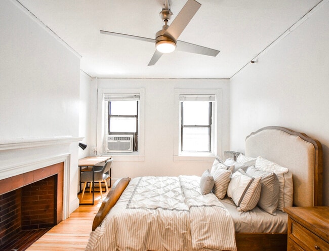 Building Photo - 41 Symphony Rd Unit 11W Rental