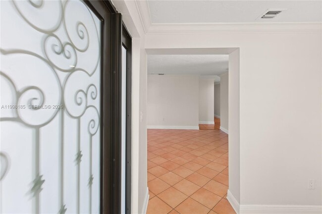 Photo - 1428 Medina Ave