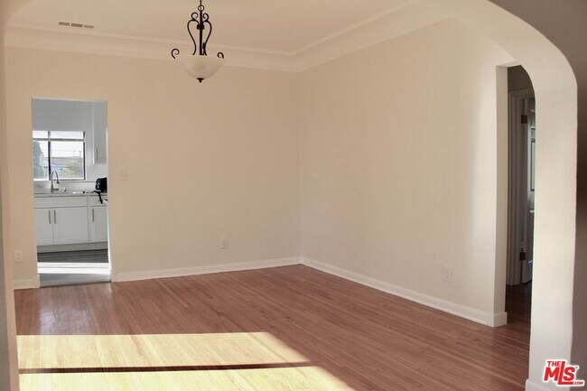 Photo - 1239 S Hudson Ave