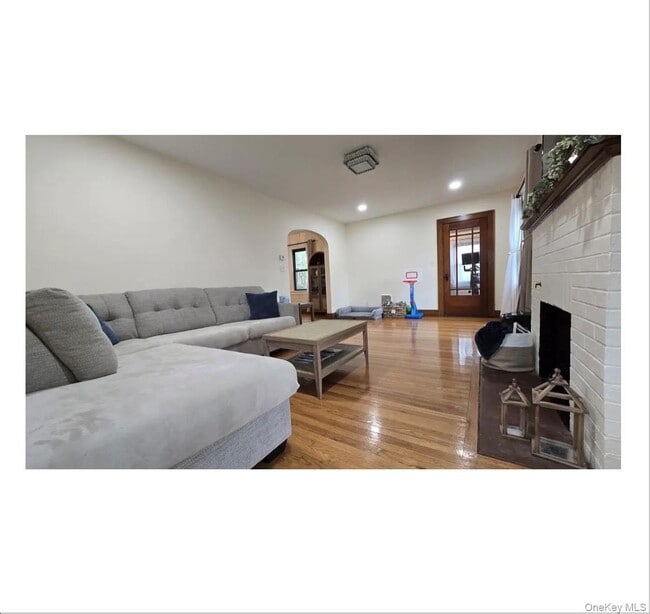 Photo - 11 Barteau St