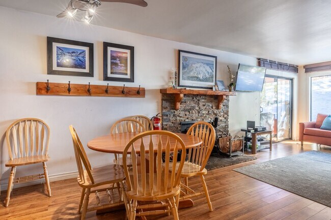 Photo - Flexible Furnished Rental Near Eagle Lodge Unit 19