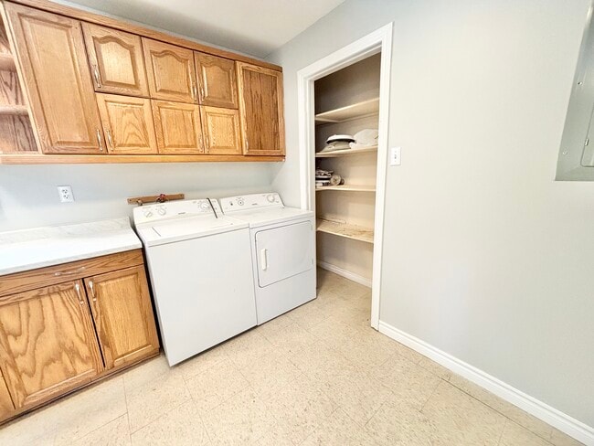 Photo - Spacious 2-bedroom, 1-bathroom Apartment available immediately Unité C