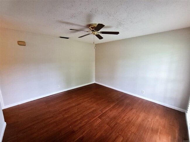 Photo - 516 Lawndale Ln