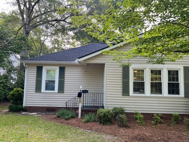 Building Photo - 112 Donaldson St