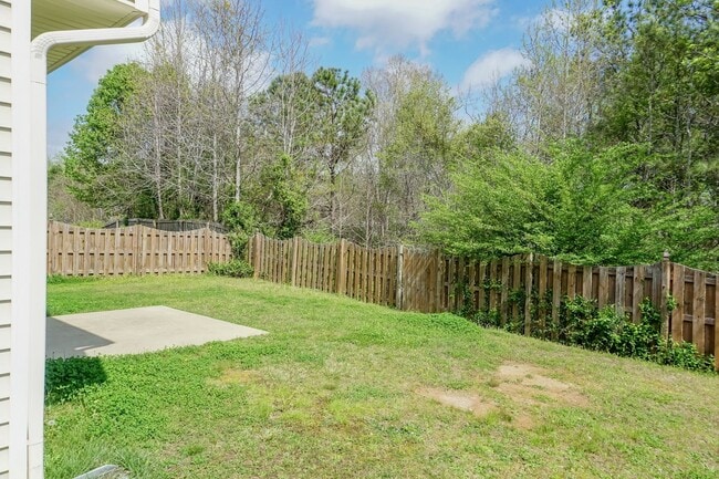 Photo - Lovely Large Family Home in Fuquay!