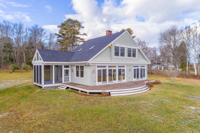 Photo - 14 Artist Point Rd