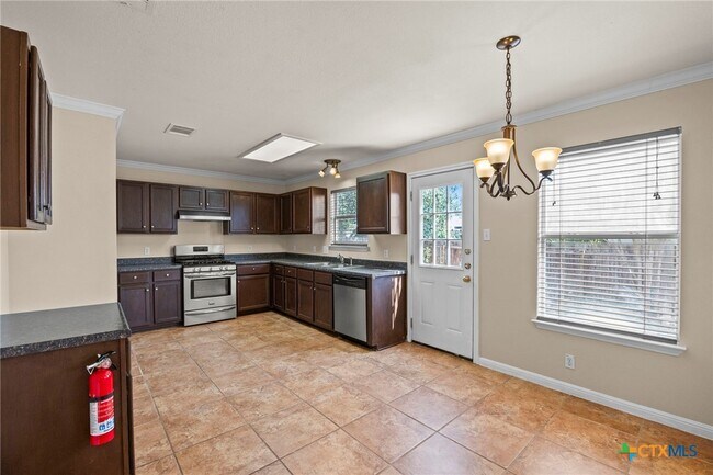 Photo - 2110 Garrison Dr House