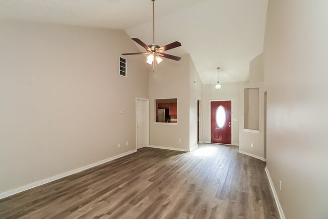 Photo - 11 Grier Ln