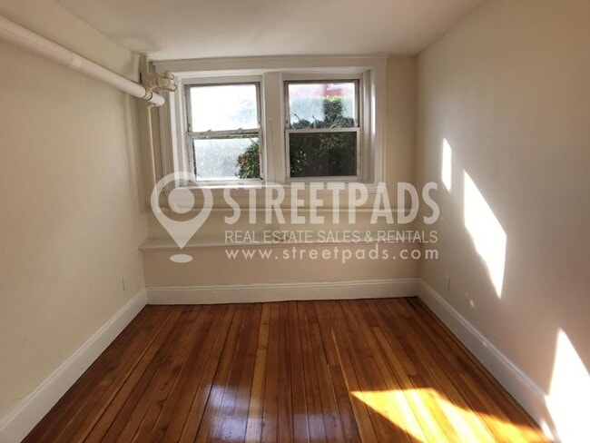 Photo - 3 bedroom in Boston MA 02135