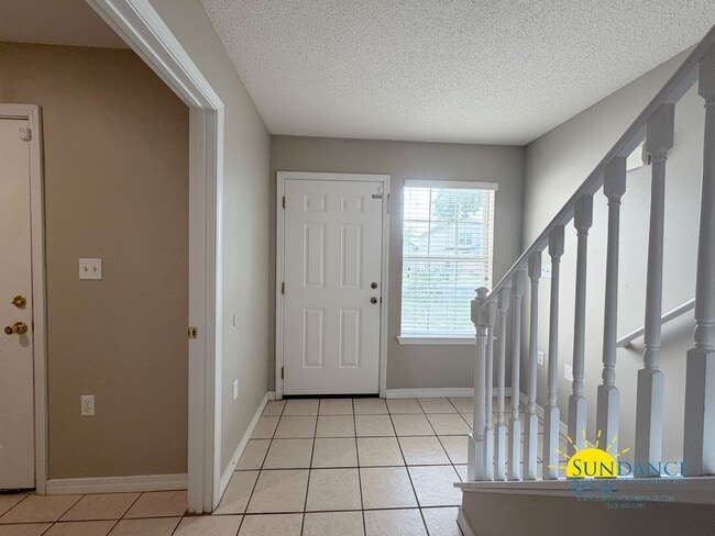 Photo - Stunning 2 Bedroom Townhome Near Eglin AFB & Hurlburt Field!