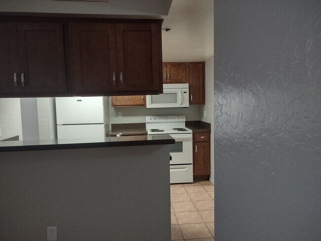 Kitchen - 12123 W Bell Rd Unit 131