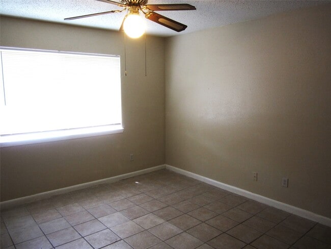 Photo - 17907 Fieldglen Dr