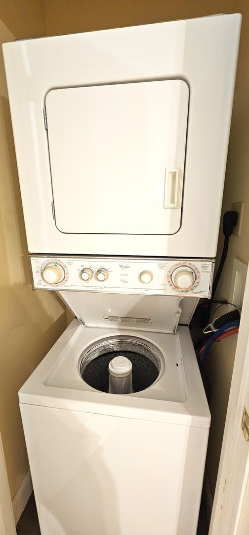 Photo - 51 N Champlain St Unit APT 6