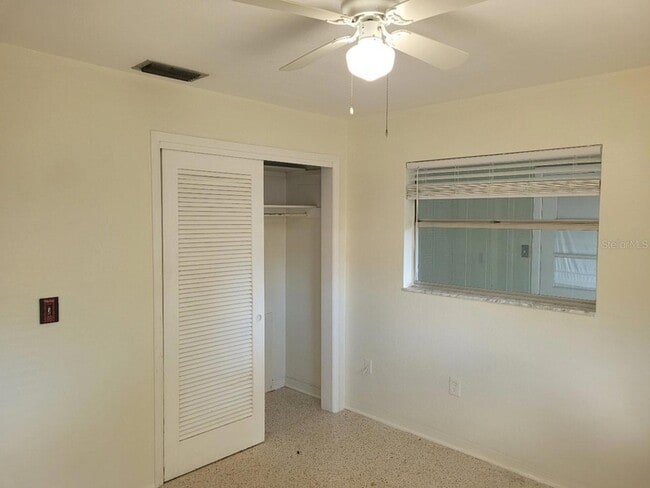 Photo - 3752 59th St N