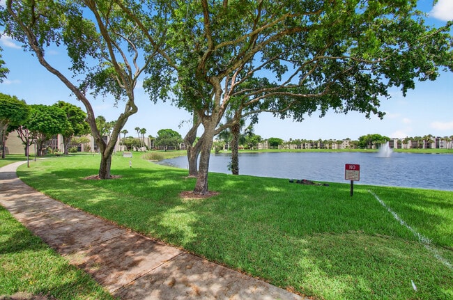 Building Photo - 5250 Las Verdes Cir Unit 313 Rental
