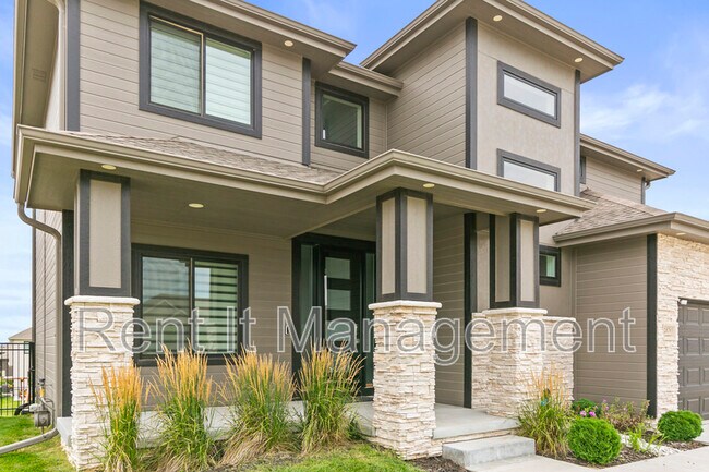 Photo - 18765 Larimore St