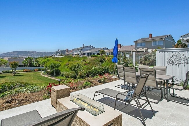 Photo - 33925 Faeroe Bay