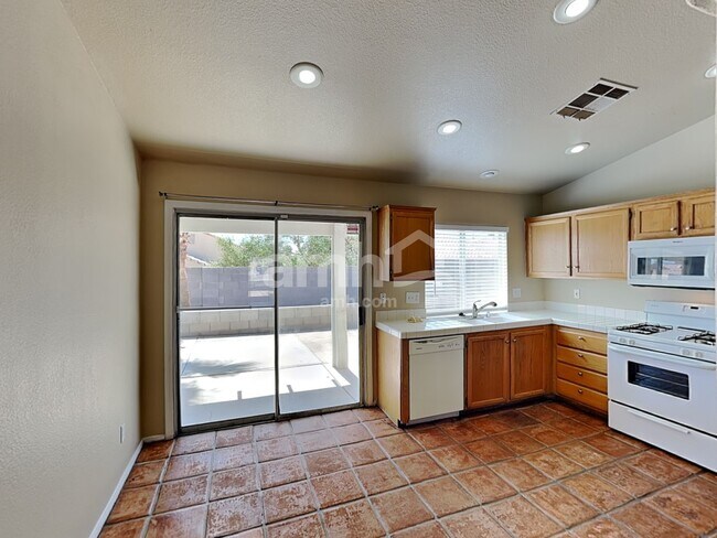 Photo - 117 Windy Creek Ave