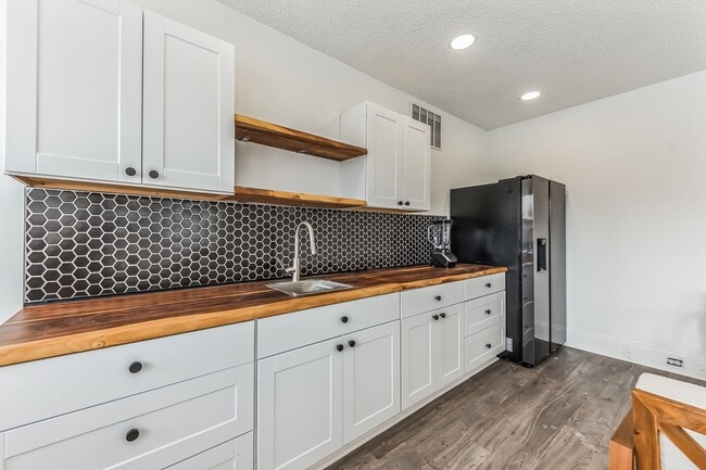 Vivo Living Charlotte (Tryon)
