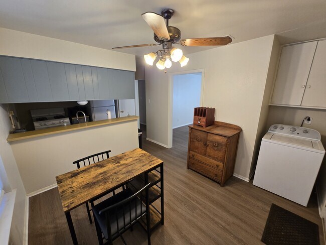 Photo - 7023 Greenberry Dr