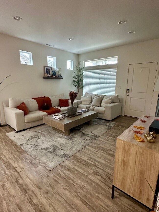 Photo - GORGEOUS HOME IN HIGHLY DESIRABLE BANNING ...