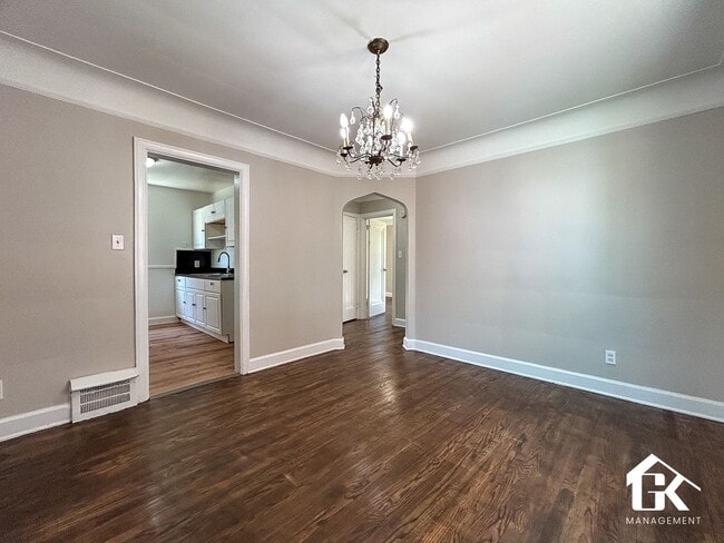Photo - 18461 Washburn St Unit 18461 Washburn Ave - Lower